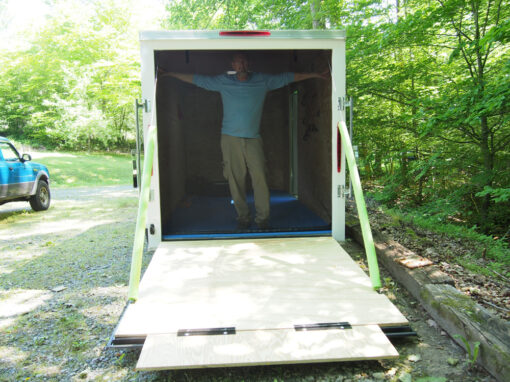 Toy Hauler Screen With Cables